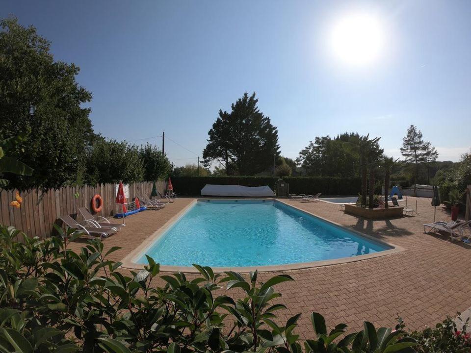 Camping Maeva Escapades Au P'Tit Bonheur Peyrillac-et-Millac Exterior foto