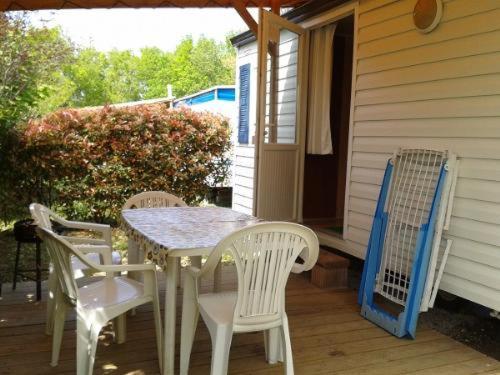 Camping Maeva Escapades Au P'Tit Bonheur Peyrillac-et-Millac Exterior foto